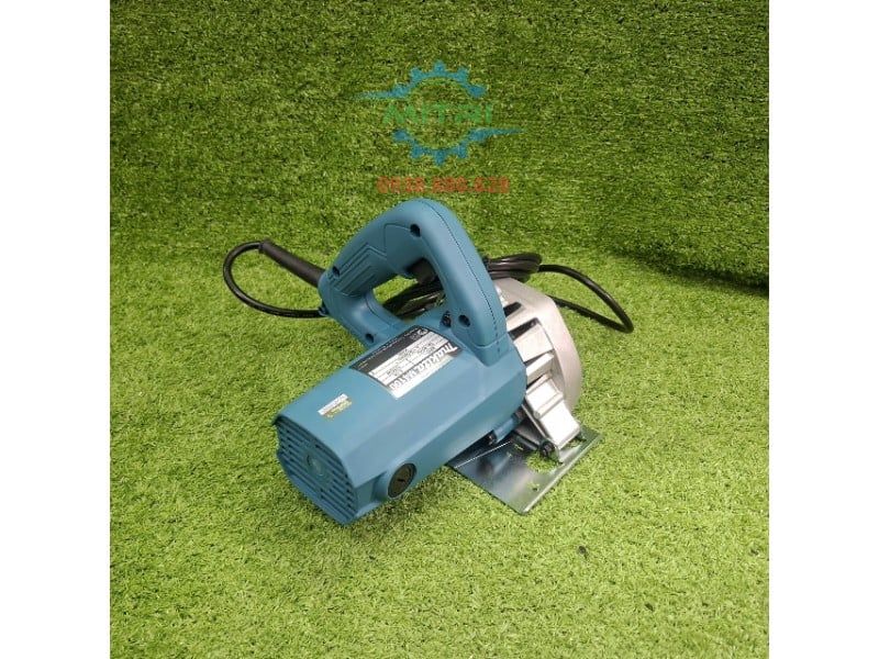 Máy Cắt Đá/Gạch Makita M4100B 110mm 1200W Chính Hãng - hình ảnh sản phẩm thực tế 3