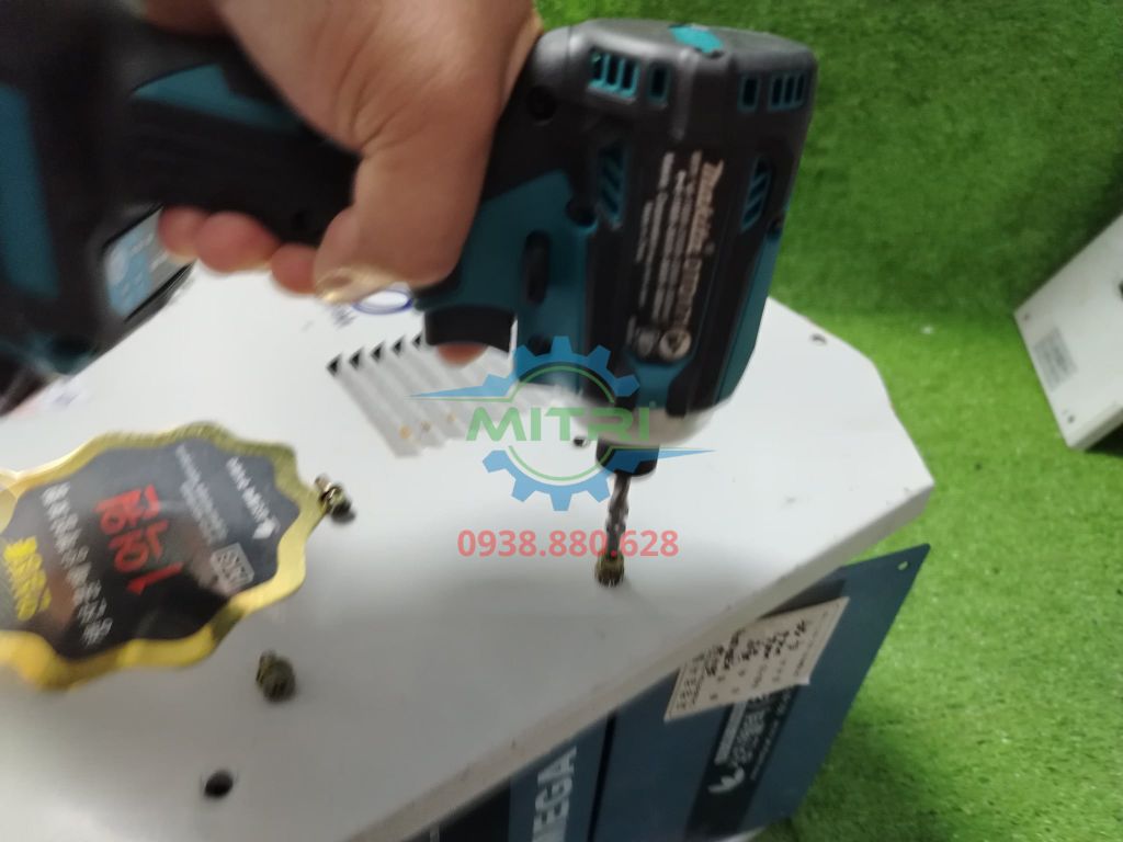 Máy Vặn Vít Dùng Pin Makita DTD171RTJ 18V Chính Hãng Có Sẵn Tại Minh Triết - hình ảnh sản phẩm thực tế 6