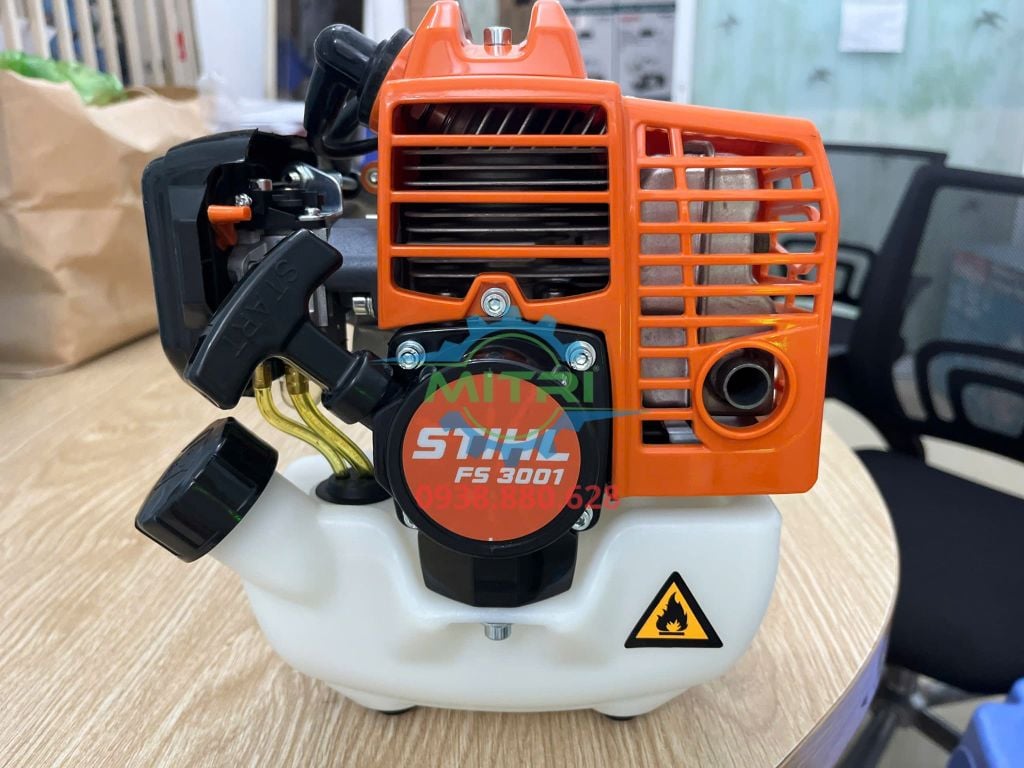 Máy cắt cỏ đeo vai chạy xăng STIHL FS3001 - hình ảnh sản phẩm thực tế 3