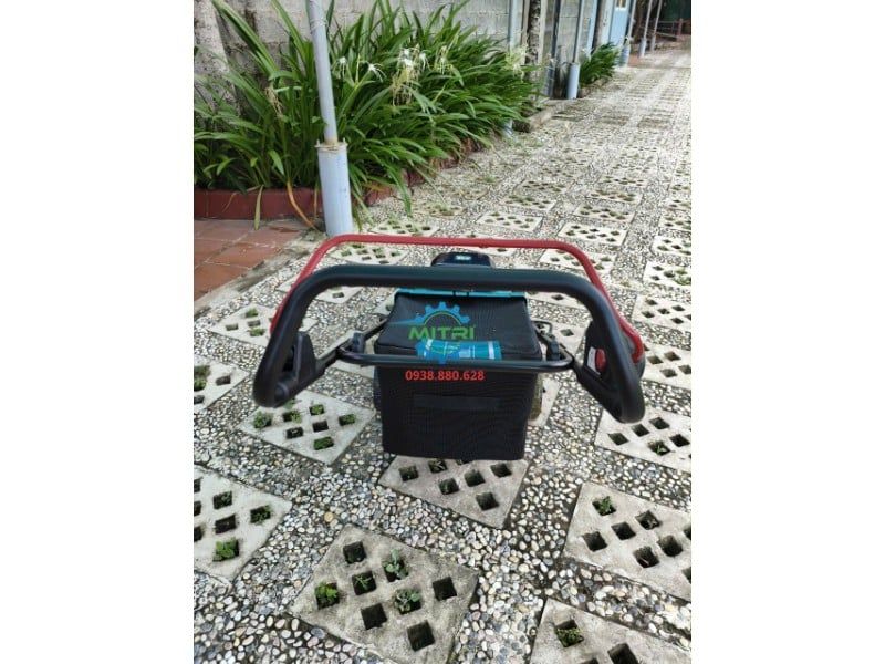 Máy Cắt Cỏ Dùng Pin 40V Max Makita LM002GZ Minh Triết Giao Hàng Thực Tế - hình ảnh sản phẩm thực tế 2