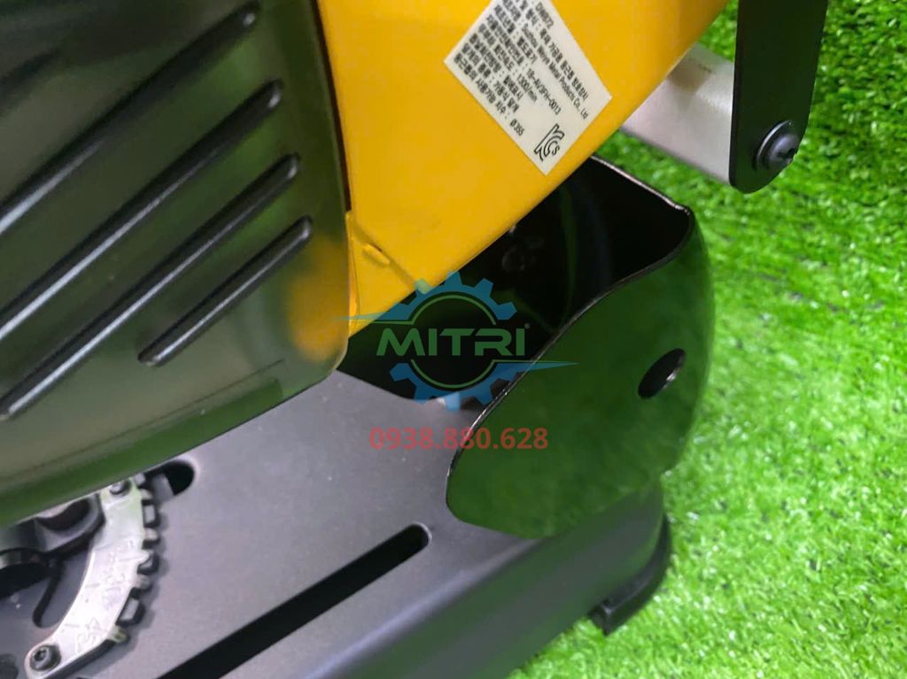 Máy Cắt Sắt DeWalt DW872-KR 2200W Chính Hãng Có Sẵn Tại Minh Triết - hình ảnh sản phẩm thực tế 11