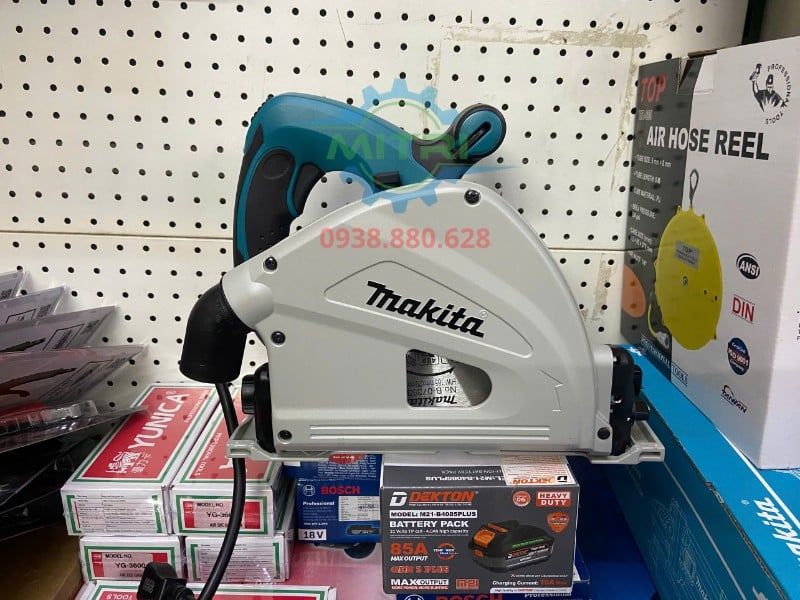 Máy Cưa Đĩa Makita SP6000 Chính Hãng 1300W Cắt Gỗ Chính Xác - hình ảnh sản phẩm thực tế 2