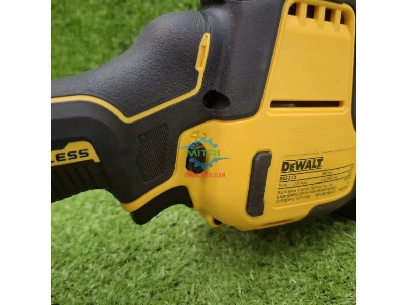 Máy Cưa Kiếm Dùng Pin 12V Dewalt DCS312N-KR - hình ảnh sản phẩm thực tế 8