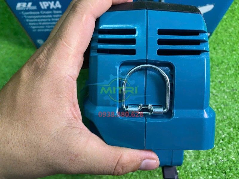 Máy Cưa Xích Dùng Pin 40V Makita UC007GZ (Chưa Pin & Sạc) Chính Hãng Có Sẵn Tại Minh Triết - hình ảnh sản phẩm thực tế 22