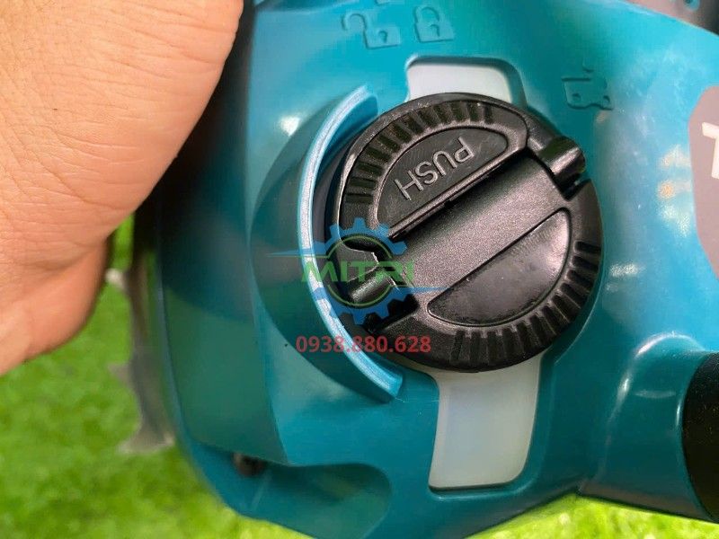 Máy Cưa Xích Dùng Pin 40V Makita UC007GZ (Chưa Pin & Sạc) Chính Hãng Có Sẵn Tại Minh Triết - hình ảnh sản phẩm thực tế 14