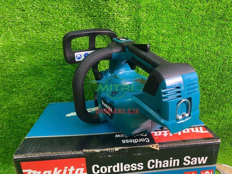 Máy Cưa Xích Dùng Pin 40V Makita UC007GZ (Chưa Pin & Sạc) Chính Hãng Có Sẵn Tại Minh Triết - hình ảnh sản phẩm thực tế 13
