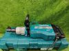 Ảnh thu nhỏ Máy Đục Bê Tông Makita HM1511 Chuôi Lục Giác 30mm AVT Chính Hãng Có Sẵn Tại Minh Triết 7