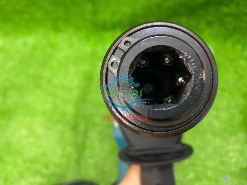 Máy Đục Bê Tông Makita M8600B 900W Chính Hãng Có Sẵn Tại Minh Triết - hình ảnh sản phẩm thực tế 17