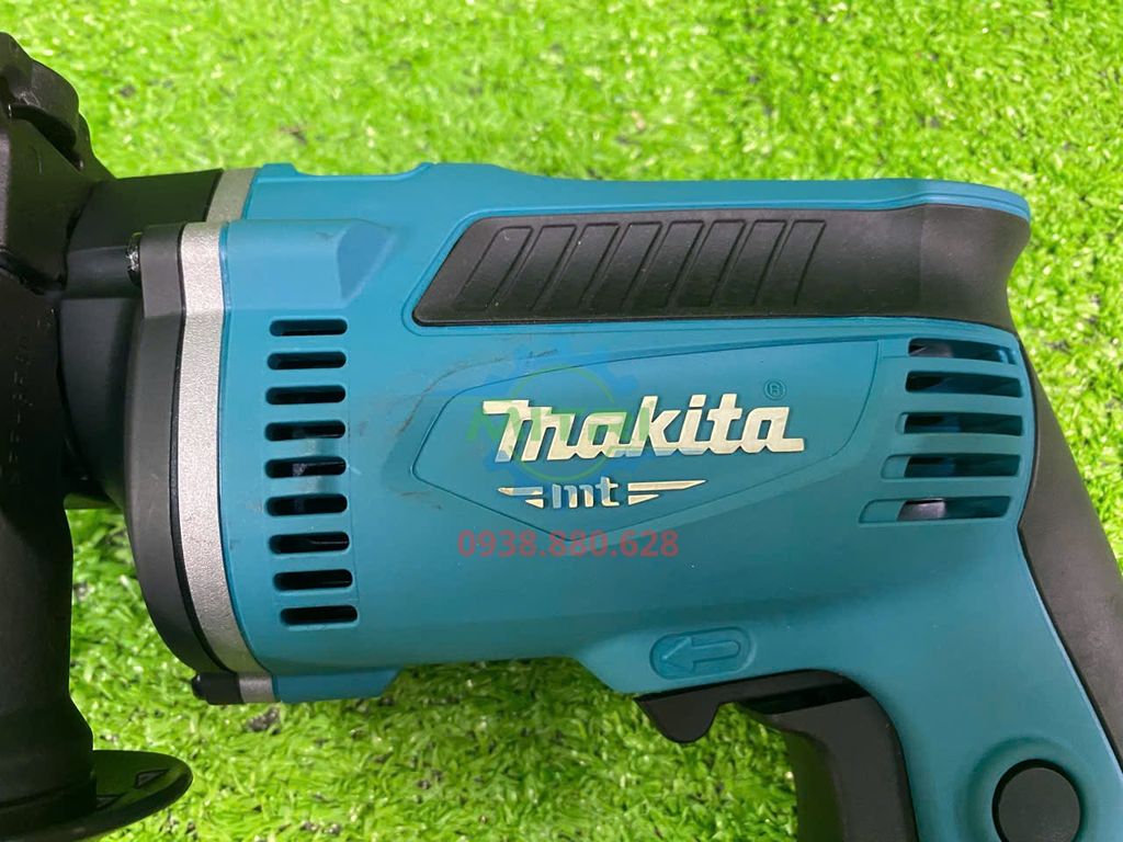 Máy Khoan Búa Makita M8103KX2B Kèm 26 Phụ Kiện Chính Hãng Có Sẵn Tại Minh Triết - hình ảnh sản phẩm thực tế 14