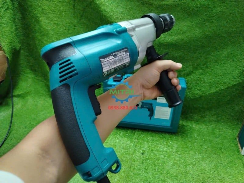 Máy Khoan Búa Makita HP2050 720W Hai Tốc Độ, Khoan 20mm Chính Hãng Có Sẵn Tại Minh Triết - hình ảnh sản phẩm thực tế 13