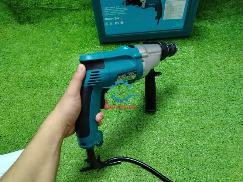 Máy Khoan Búa Makita HP2050 720W Hai Tốc Độ, Khoan 20mm Chính Hãng Có Sẵn Tại Minh Triết - hình ảnh sản phẩm thực tế 8