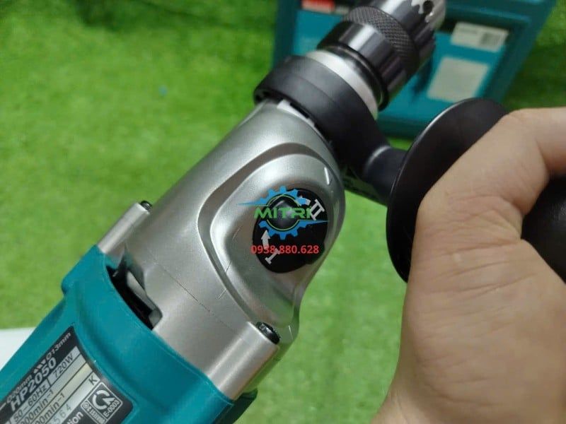 Máy Khoan Búa Makita HP2050 720W Hai Tốc Độ, Khoan 20mm Chính Hãng Có Sẵn Tại Minh Triết - hình ảnh sản phẩm thực tế 12