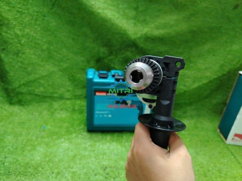 Máy Khoan Búa Makita HP2050 720W Hai Tốc Độ, Khoan 20mm Chính Hãng Có Sẵn Tại Minh Triết - hình ảnh sản phẩm thực tế 14