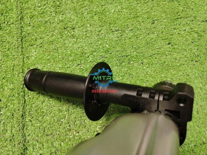 Máy Khoan Búa Makita HP2050 720W Hai Tốc Độ, Khoan 20mm Chính Hãng Có Sẵn Tại Minh Triết - hình ảnh sản phẩm thực tế 9