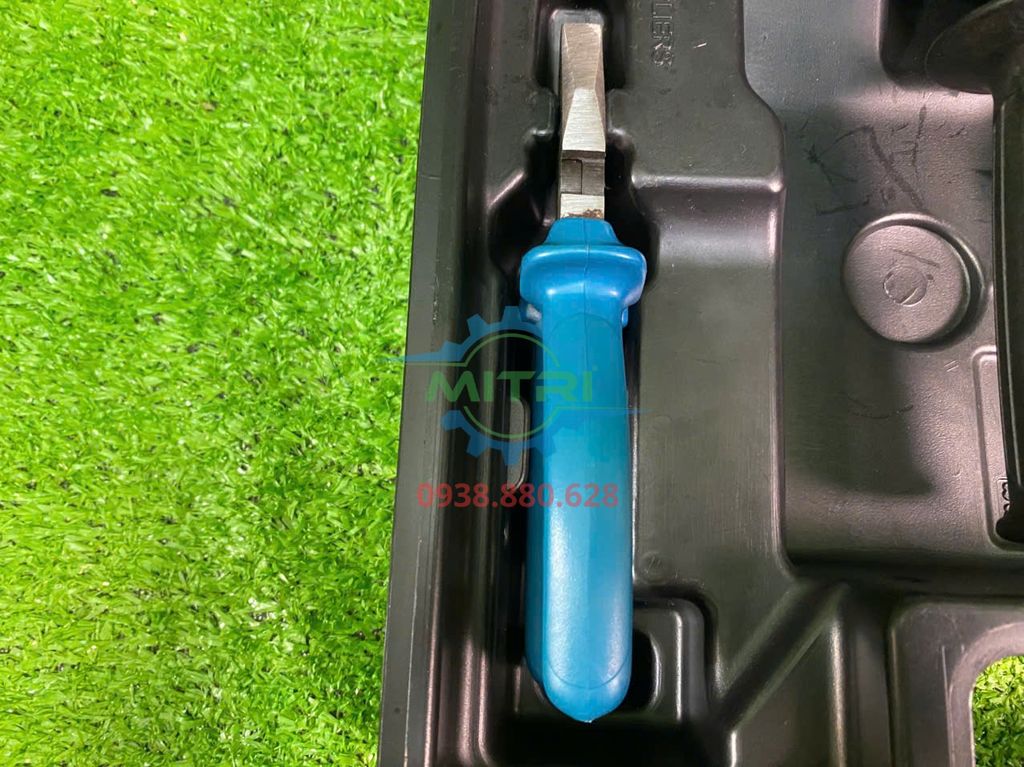 Máy Khoan Búa Makita M8103KX2B Kèm 26 Phụ Kiện Chính Hãng Có Sẵn Tại Minh Triết - hình ảnh sản phẩm thực tế 3