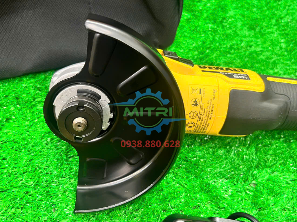 Máy Mài Dùng Pin 18V DeWALT DCG405P2 - hình ảnh sản phẩm thực tế 5