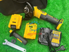 Ảnh thu nhỏ Máy Mài Dùng Pin 18V DeWALT DCG405P2 2
