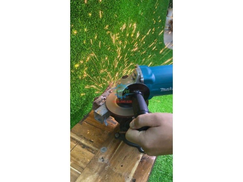 Máy Mài Góc 125mm Makita GA5010 Chính Hãng Tại Minh Triết - hình ảnh sản phẩm thực tế 16