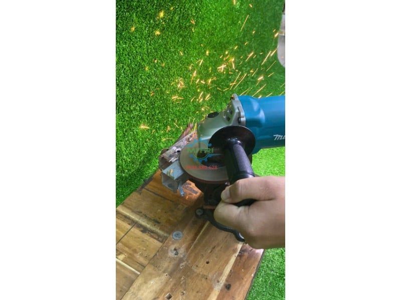 Máy Mài Góc 125mm Makita GA5010 Chính Hãng Tại Minh Triết - hình ảnh sản phẩm thực tế 15