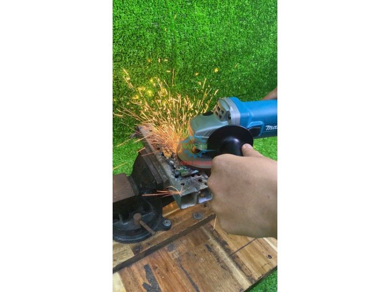 Máy Mài Góc Makita 9556HN 100mm 840W Chính Hãng Có Sẵn Tại Minh Triết - hình ảnh sản phẩm thực tế 24