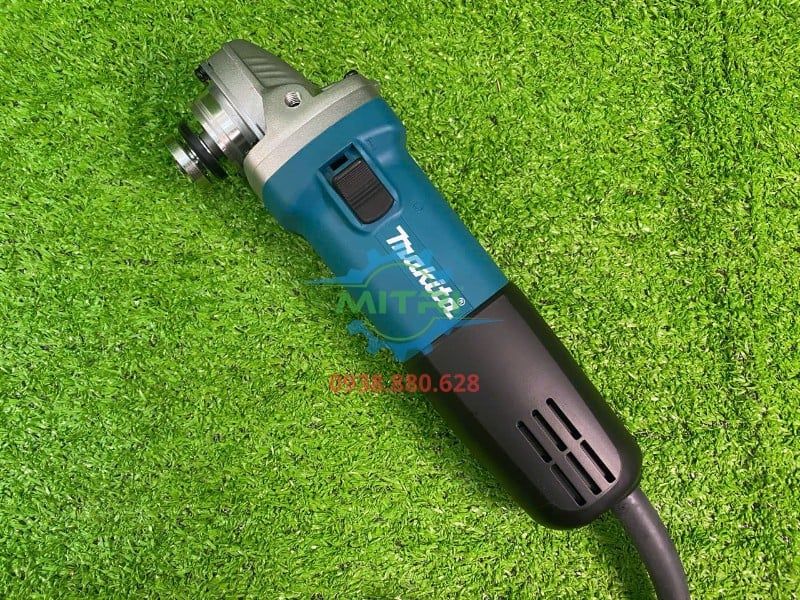 Máy Mài Góc Makita 9556HN 100mm 840W Chính Hãng Có Sẵn Tại Minh Triết - hình ảnh sản phẩm thực tế 3