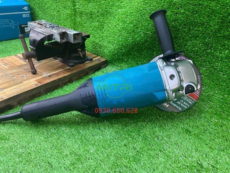 Máy Mài Góc 2200W Makita GA7060 180mm Chính Hãng Có Sẵn Tại Minh Triết - hình ảnh sản phẩm thực tế 2