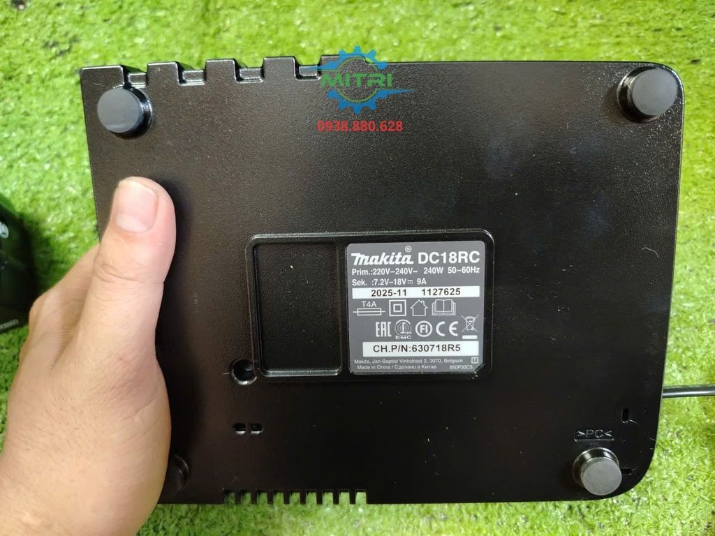 Máy Mài Góc Pin Makita DGA406RTE 18V, Đá 100mm Chính Hãng Có Sẵn Tại Minh Triết - hình ảnh sản phẩm thực tế 5