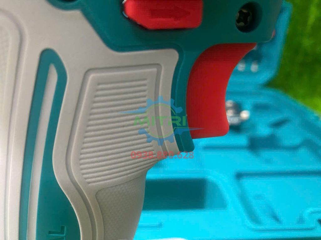 Máy Siết Bu Lông Dùng Pin 20V Total TIWLI2050 2 Pin 4.0Ah & Sạc Chính Hãng Có Sẵn Tại Minh Triết - hình ảnh sản phẩm thực tế 6