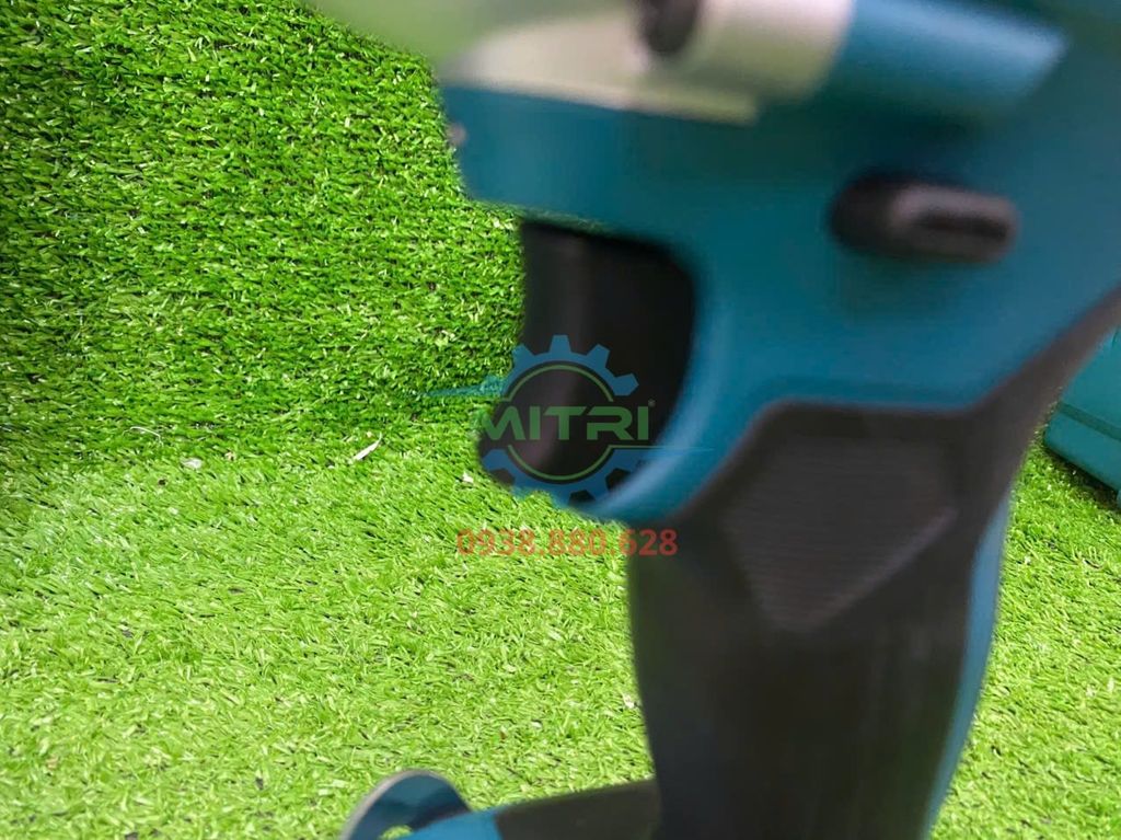 Máy Siết Bu Lông Dùng Pin Makita TW202D001 Chính Hãng Có Sẵn Tại Minh Triết - hình ảnh sản phẩm thực tế 10