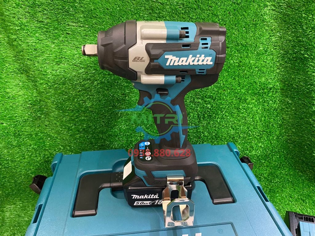Máy siết bu lông dùng pin 18V Makita DTW700RT1J - hình ảnh sản phẩm thực tế 3