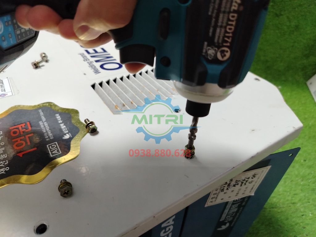 Máy Vặn Vít Dùng Pin Makita DTD171RTJ 18V Chính Hãng Có Sẵn Tại Minh Triết - hình ảnh sản phẩm thực tế 5