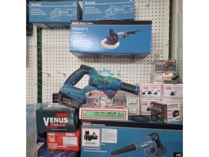 Máy Xịt Rửa Áp Lực Dùng Pin 18V Makita DHW180Z01 Chính Hãng - hình ảnh sản phẩm thực tế 2