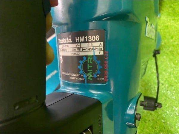 Máy Đục Bê Tông Makita HM1306 Chính Hãng – 30mm, 1510W, Có Sẵn Tại Minh Triết - hình ảnh sản phẩm thực tế 2