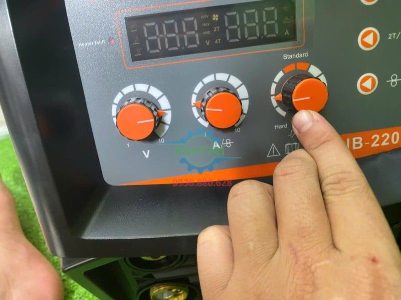 Máy Hàn MIG Đầu Liền Jasic NB-220E Chính Hãng – 220A, 220V - hình ảnh sản phẩm thực tế 7