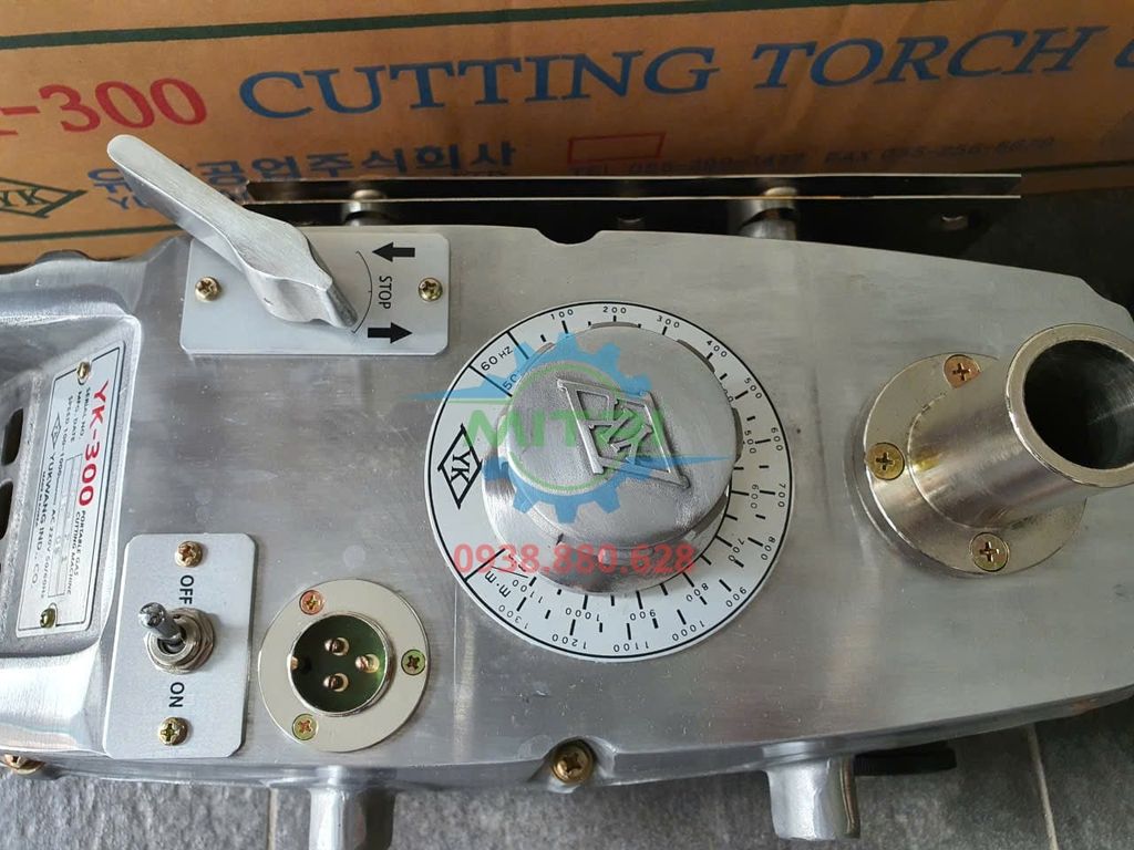 MÁY CẮT BẰNG TIA LỬA YUKWANG YK-300 (2 MỎ CẮT) DÙNG CHO CÁC CÔNG TRÌNH CƠ KHÍ LỚN - hình ảnh sản phẩm thực tế 2