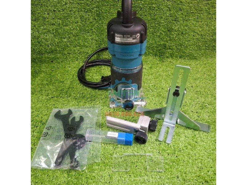 Máy Makita M3700B Đánh Cạnh Gỗ 1/4" 530W Chính Hãng – Nhỏ Gọn Cho Thợ Mộc, Xưởng Nội Thất - hình ảnh sản phẩm thực tế 6