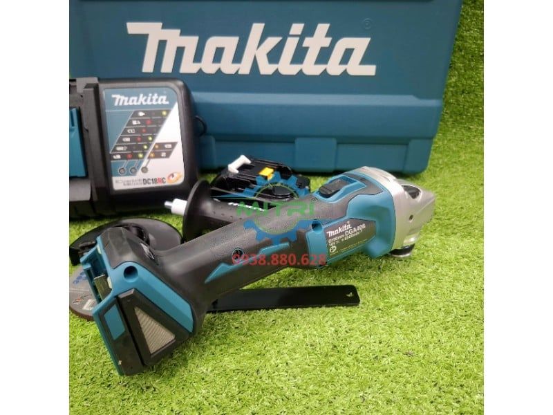 Máy Mài Góc Dùng Pin 100mm Makita DGA406RTE 18V Chính Hãng - hình ảnh sản phẩm thực tế 2