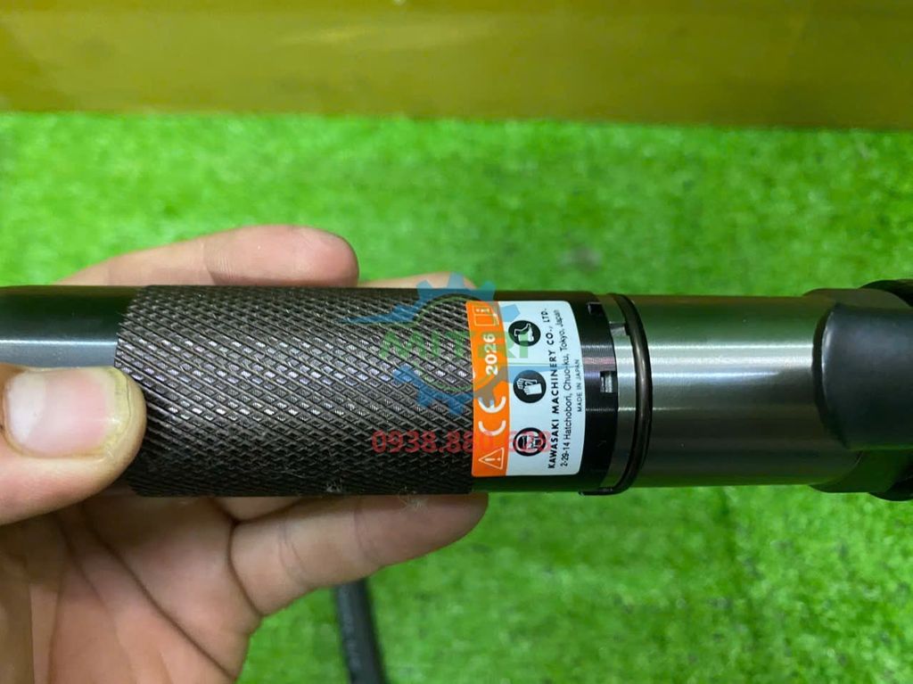 Súng Gõ Rỉ Khí Nén Kawasaki KPT-F1J-V2 Chính Hãng - hình ảnh sản phẩm thực tế 6