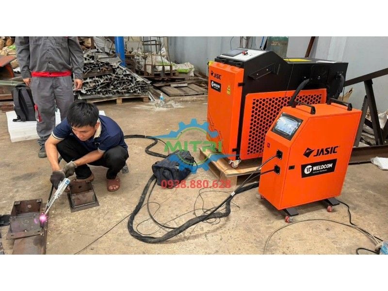 Máy Hàn Laser Fiber Jasic LS-30000D - hình ảnh sản phẩm thực tế 3