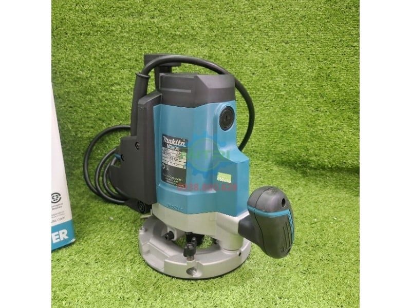 Máy Phay Makita M3600B 12.7mm Chính Hãng – Công Suất 1650W Cho Thợ Mộc, Xưởng Gỗ - hình ảnh sản phẩm thực tế 2