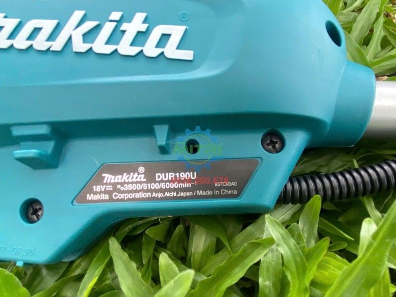 Máy Cắt Cỏ Dùng Pin Makita DUR190UZX1 Chính Hãng – 18V, Tay Cầm Chữ U - hình ảnh sản phẩm thực tế 6