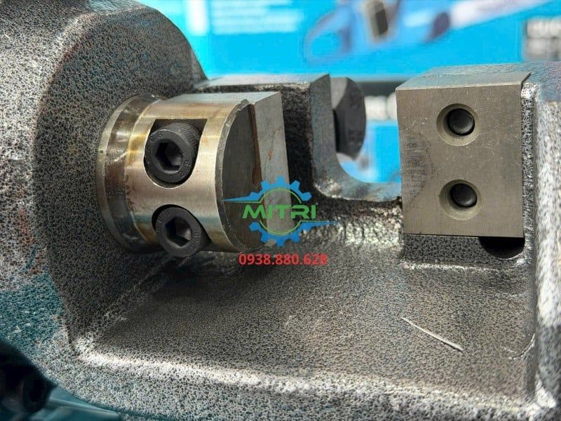 Máy Cắt Sắt Thủy Lực RC-25 Có Sẵn Minh Triết Đang Giao Cho Khách - hình ảnh sản phẩm thực tế 5