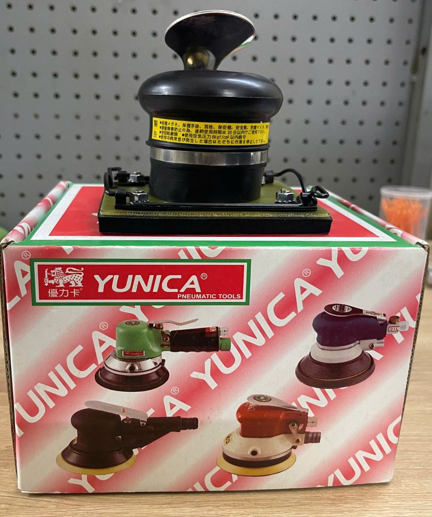 Máy chà nhám vuông dùng hơi YUNICA YS-813Z - hình ảnh sản phẩm thực tế 2