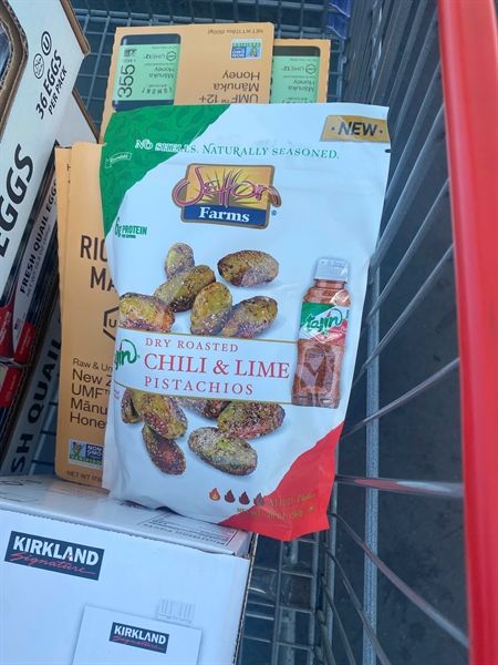 Hạt Dẻ Cười Rang Khô Vị Ớt & Chanh Tươi Tajín