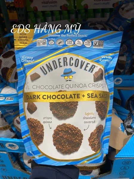 SNACK CHOCOLATE QUINOA CRISPS – DARK CHOCOLATE + SEA SALT