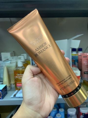  Sữa dưỡng thể Victoria’s Secret Amber Romance 236ml ( bao bì mới ) 
