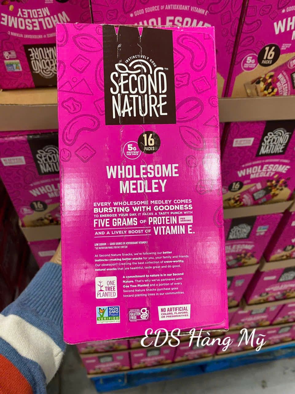 Hạt mix trái cây sấy và chococlate đen tổng hợp Second Nature Wholesome Medley Trail Mix