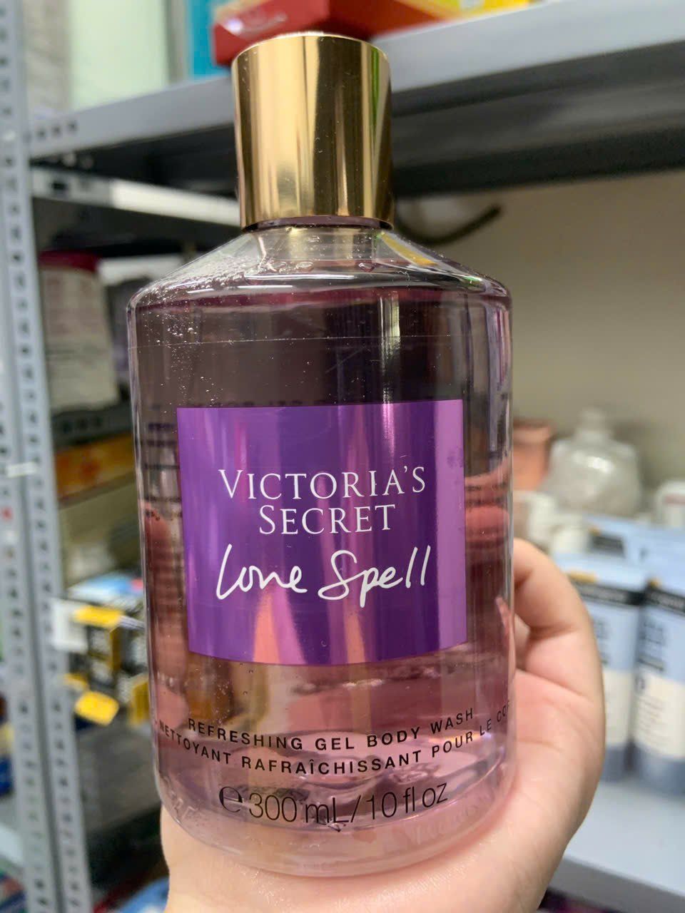 Sữa tắm dưỡng da hương nước hoa Victoria's Secret