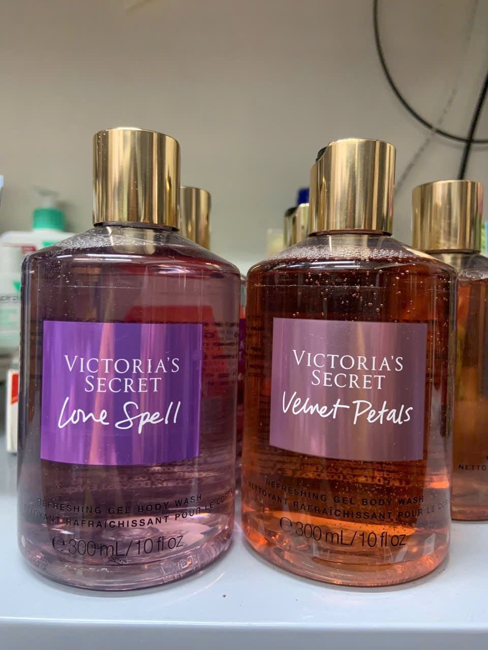 Sữa tắm dưỡng da hương nước hoa Victoria's Secret