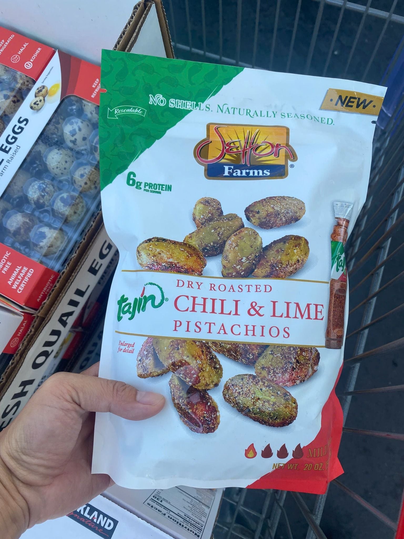 Hạt Dẻ Cười Rang Khô Vị Ớt & Chanh Tươi Tajín